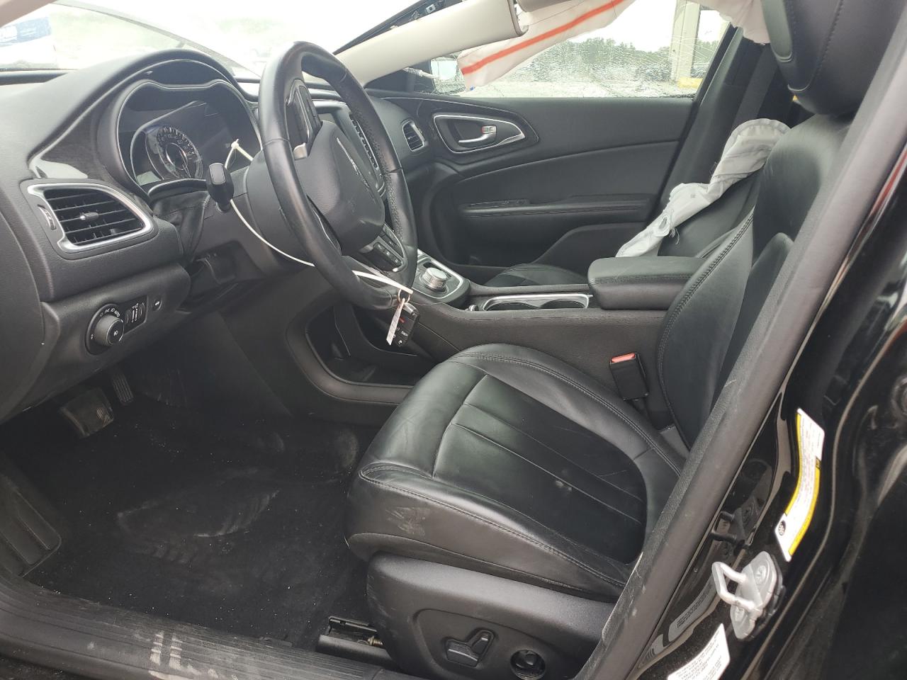 2015 Chrysler 200 C VIN: 1C3CCCCG5FN522492 Lot: 81115255