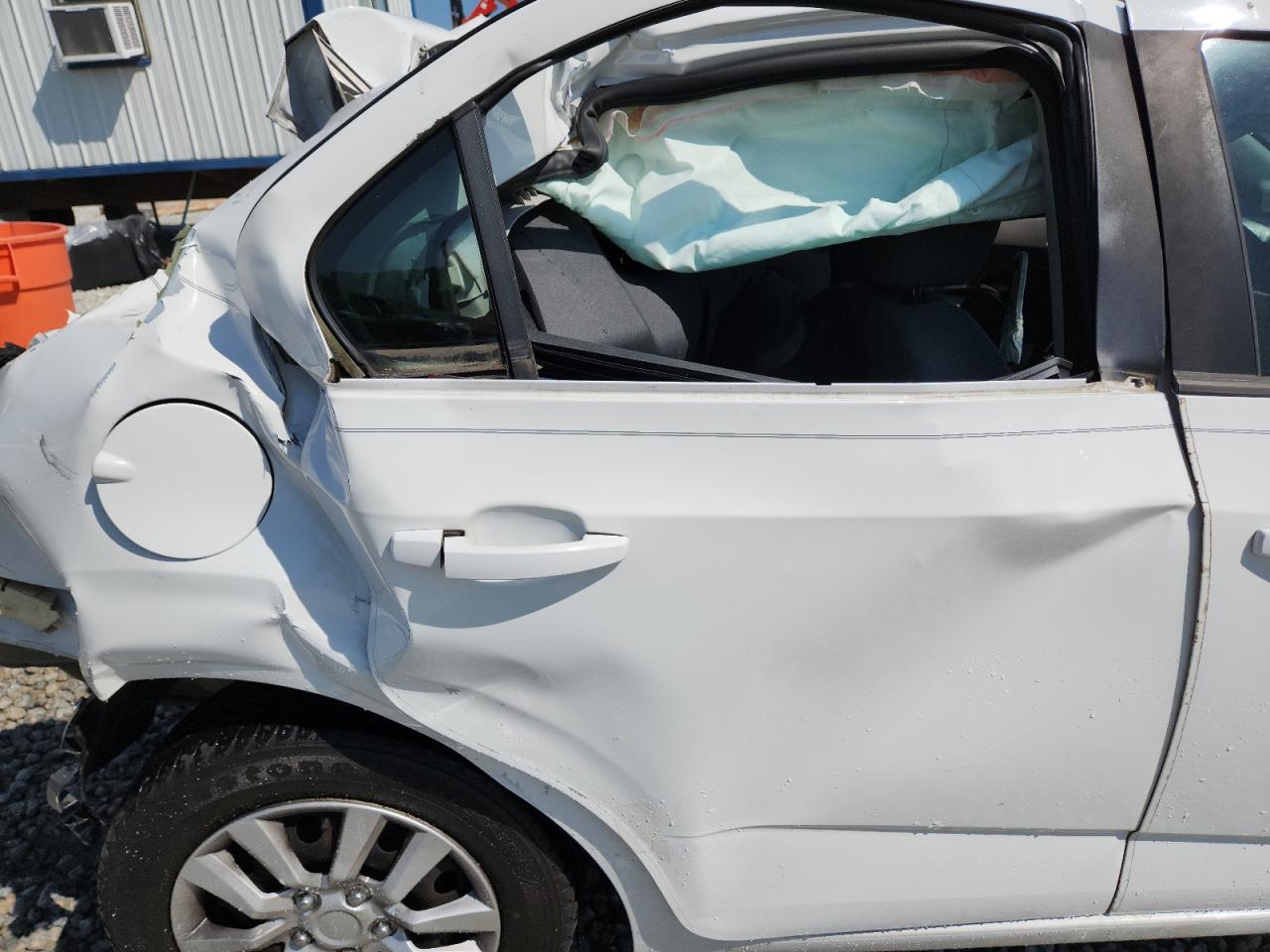 2014 Chevrolet Sonic Ls VIN: 1G1JA5SH3E4101818 Lot: 80092235