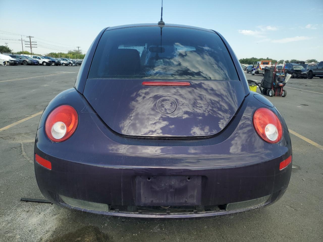 2009 Volkswagen New Beetle S VIN: 3VWRW31C79M518064 Lot: 70953485