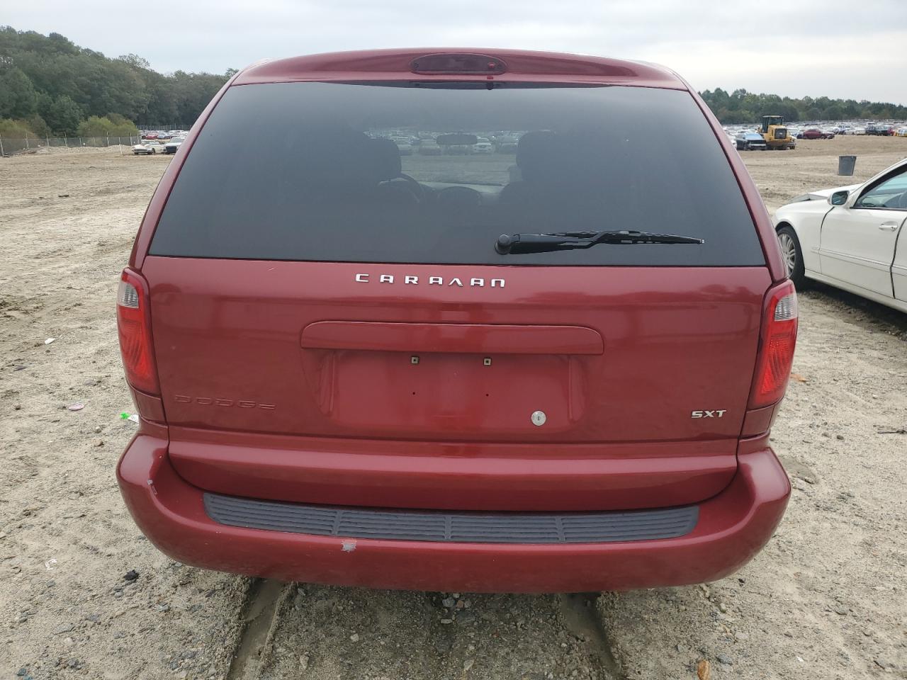 2005 Dodge Caravan Sxt VIN: 1D4GP45R25B256454 Lot: 84404865