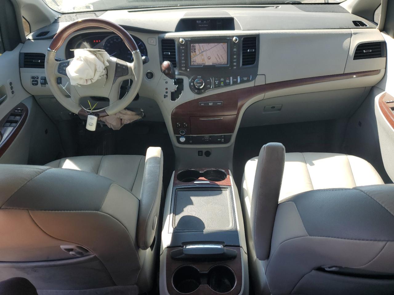 2013 Toyota Sienna Xle VIN: 5TDDK3DC3DS070774 Lot: 81805885