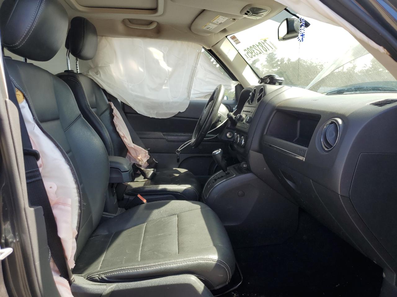 2015 Jeep Patriot Latitude VIN: 1C4NJPFAXFD170928 Lot: 71812395