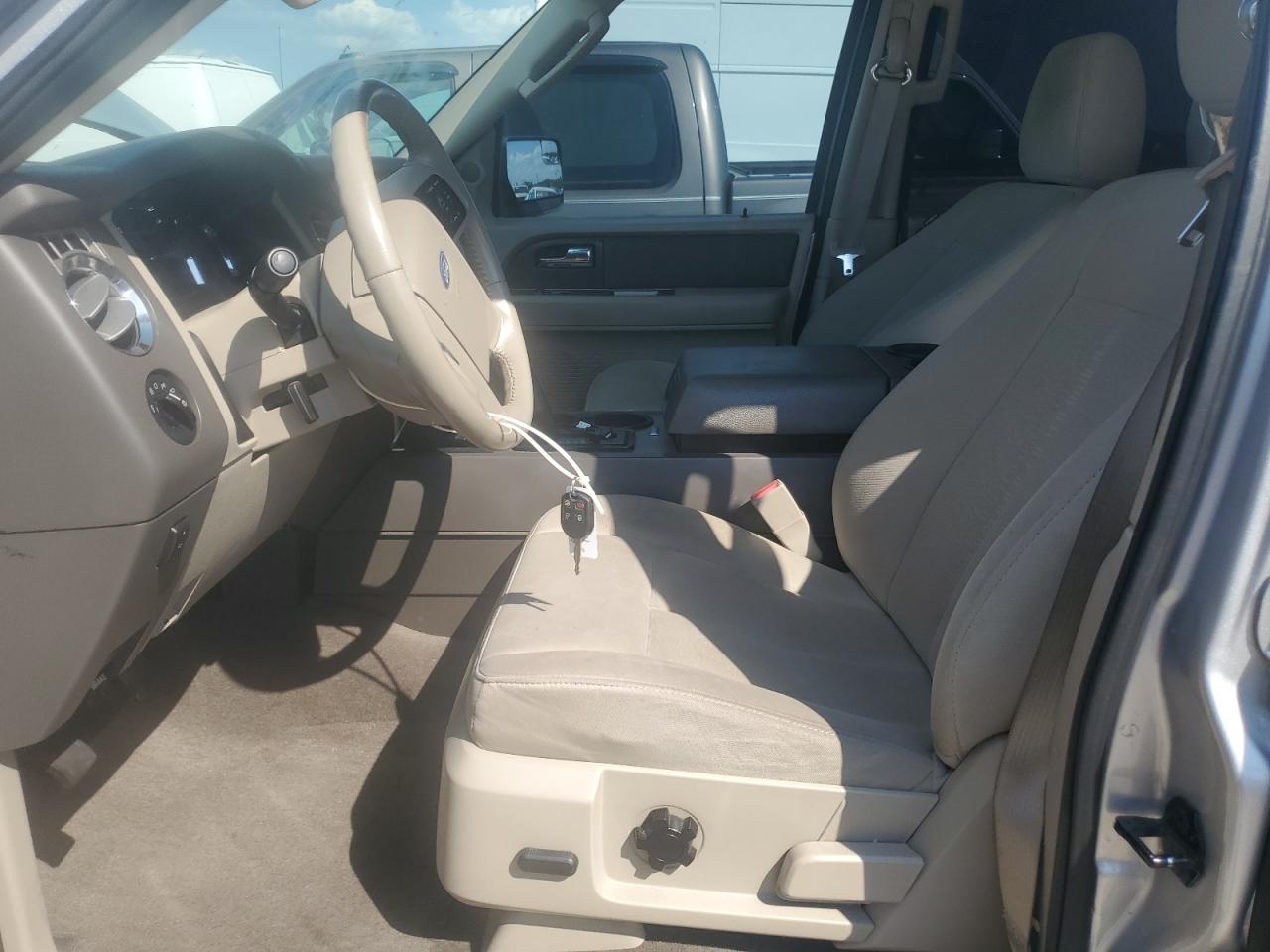 2012 Ford Expedition Xlt VIN: 1FMJU1J56CEF40075 Lot: 70683785