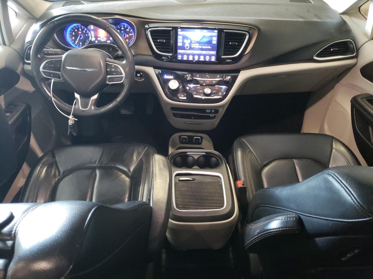 2018 Chrysler Pacifica Touring L Plus VIN: 2C4RC1EG0JR235435 Lot: 80865865