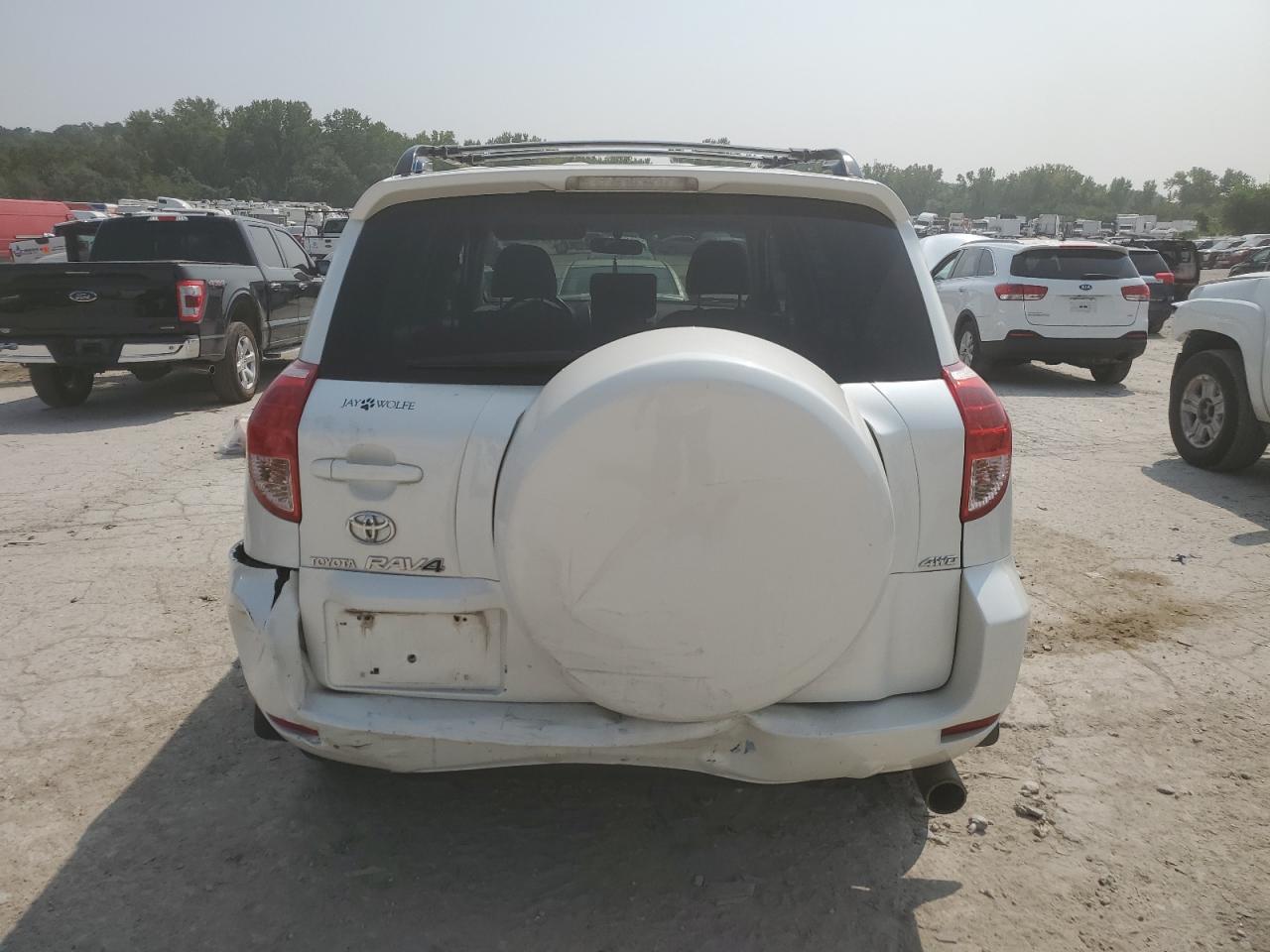 2007 Toyota Rav4 Limited VIN: JTMBD31V075096105 Lot: 70907185