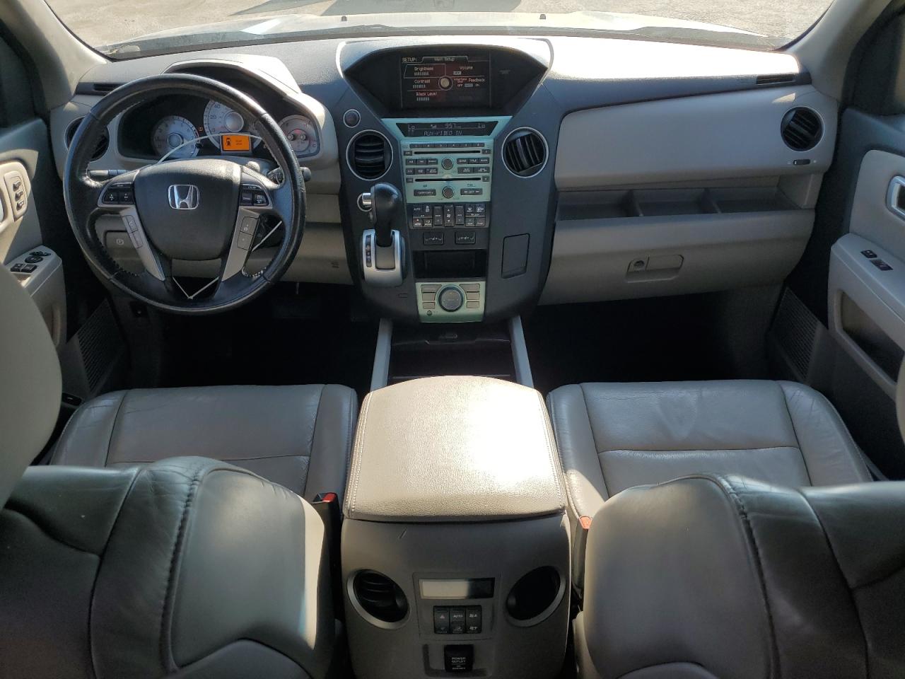 2011 Honda Pilot Touring VIN: 5FNYF4H94BB051761 Lot: 81001295