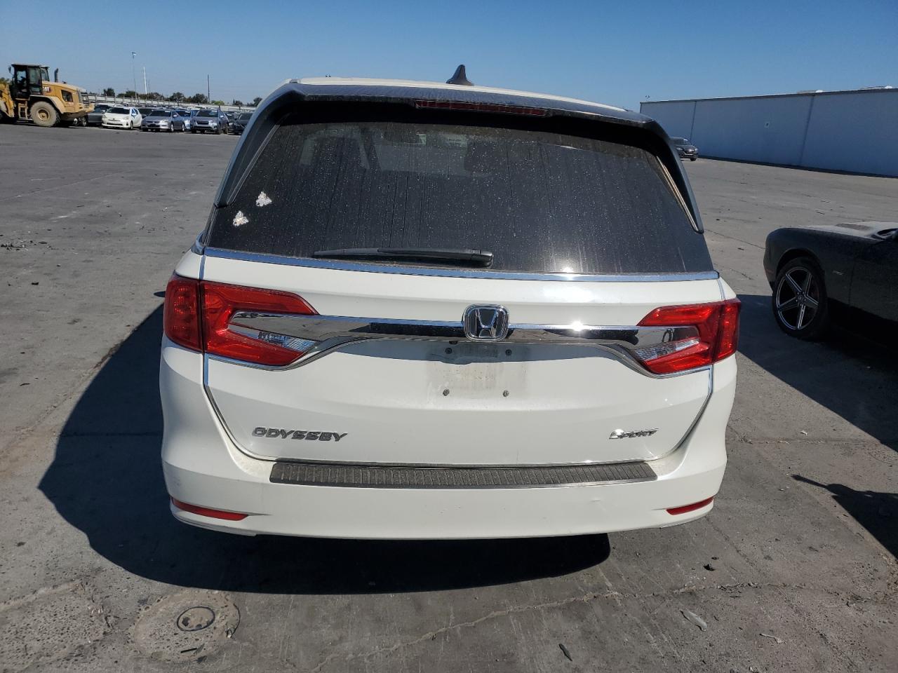 2018 Honda Odyssey Exl VIN: 5FNRL6H71JB107631 Lot: 80755525