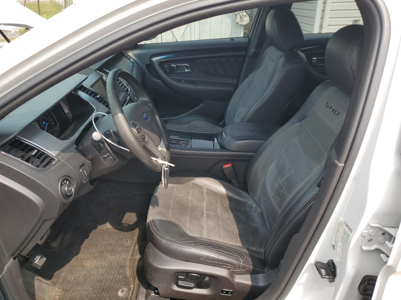 2015 Ford Taurus Sho VIN: 1FAHP2KT5FG150502 Lot: 70816615