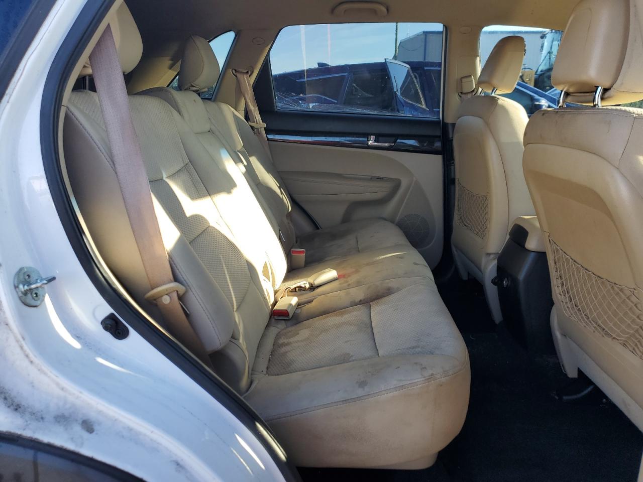 2011 Kia Sorento Base VIN: 5XYKT3A13BG089391 Lot: 84174145