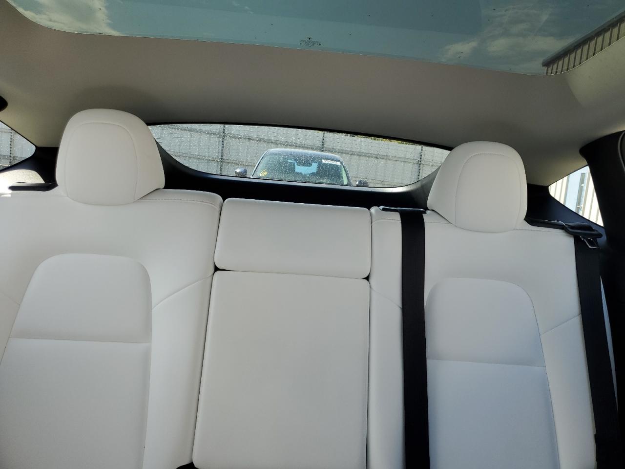 2025 Tesla Model Y VIN: 7SAYGAEE0SF245316 Lot: 81234375