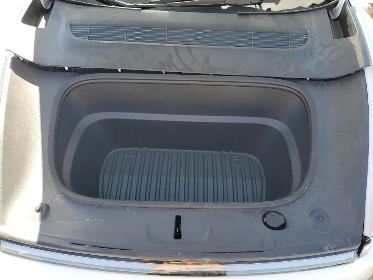 2026 Tesla Model Y VIN: 7SAYGDEE8TF365707 Lot: 81463345