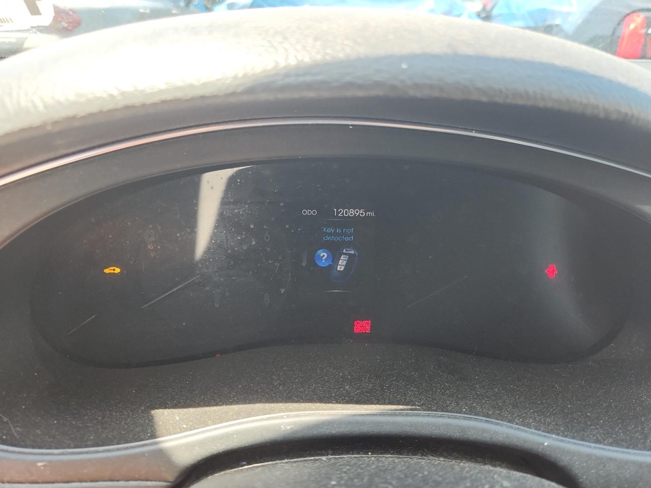 2013 Hyundai Genesis 3.8L VIN: KMHGC4DD4DU257215 Lot: 70914985