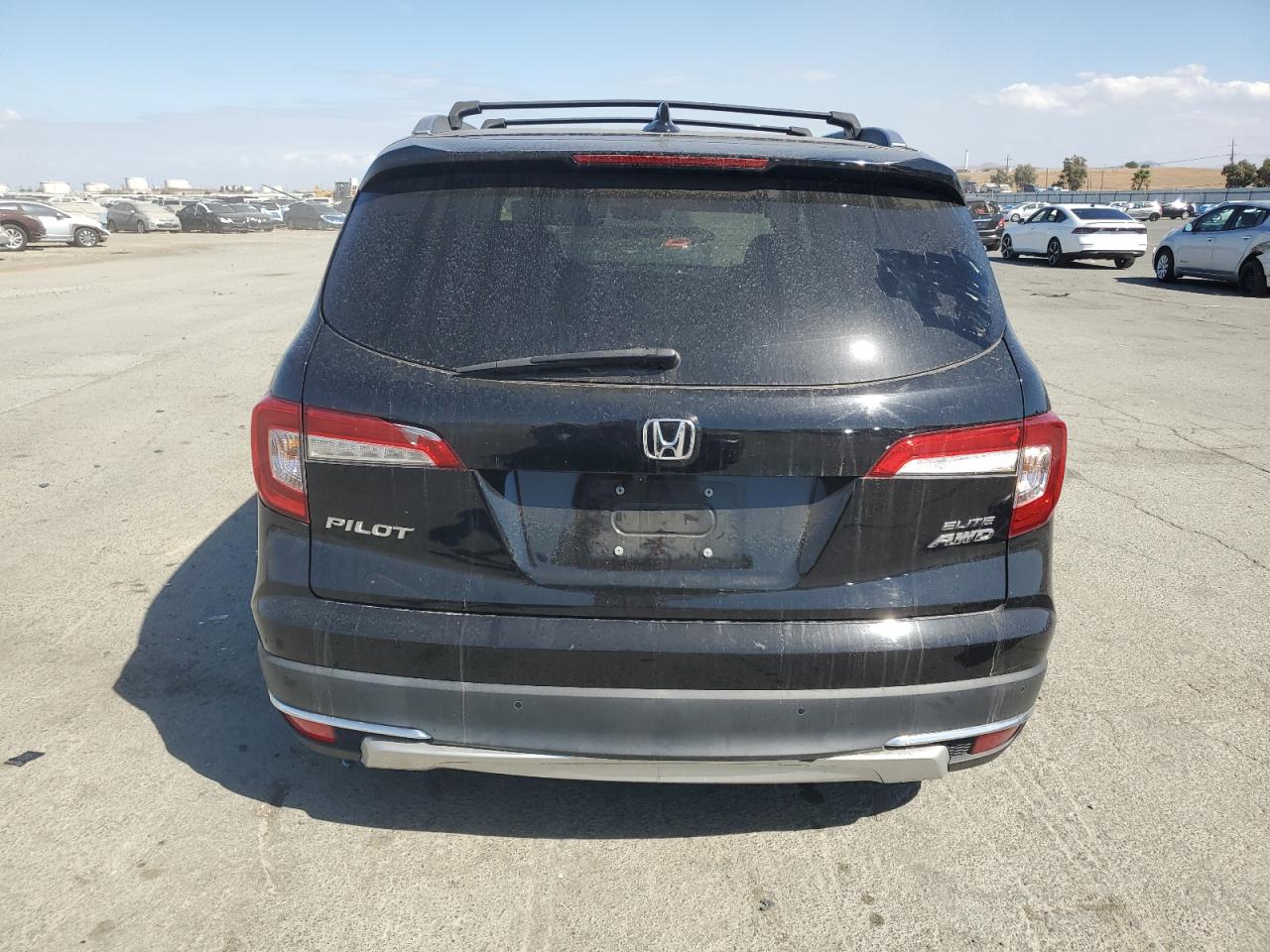 2022 Honda Pilot Elite VIN: 5FNYF6H03NB026061 Lot: 81002235