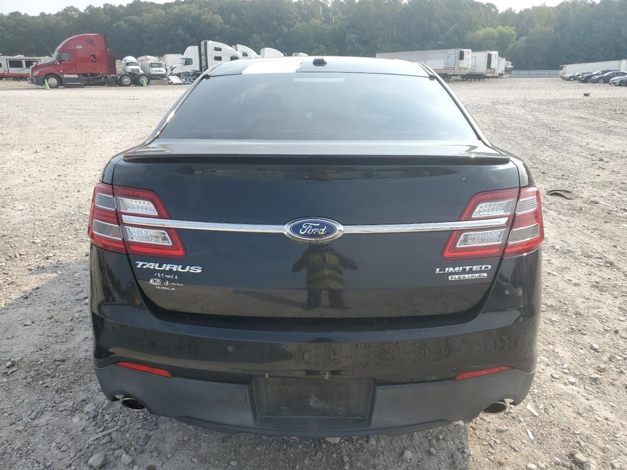 2015 Ford Taurus Limited VIN: 1FAHP2F86FG137876 Lot: 80515845