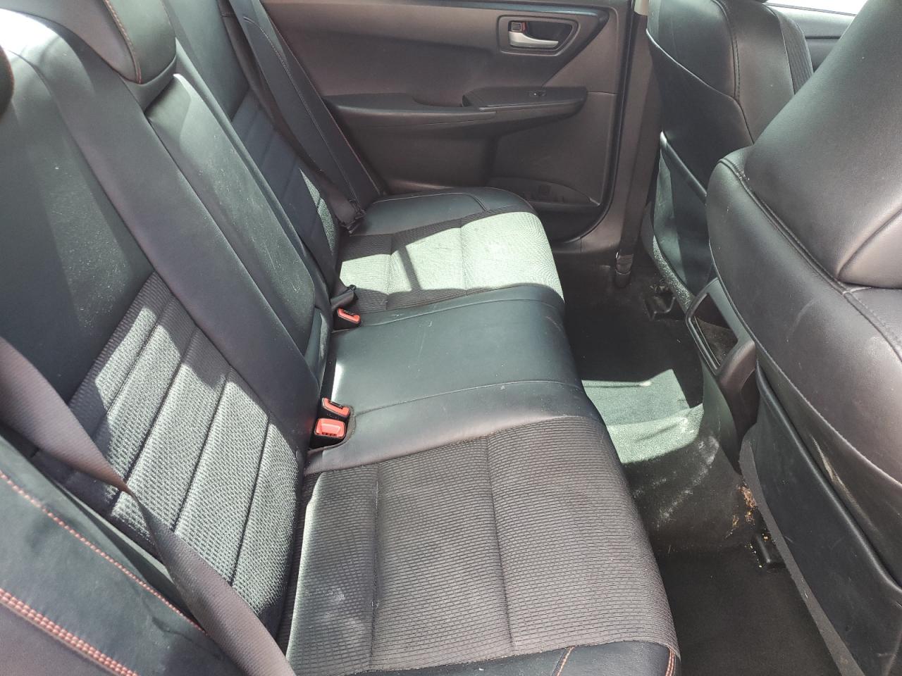 2017 Toyota Camry Le VIN: 4T1BF1FKXHU620232 Lot: 83759795