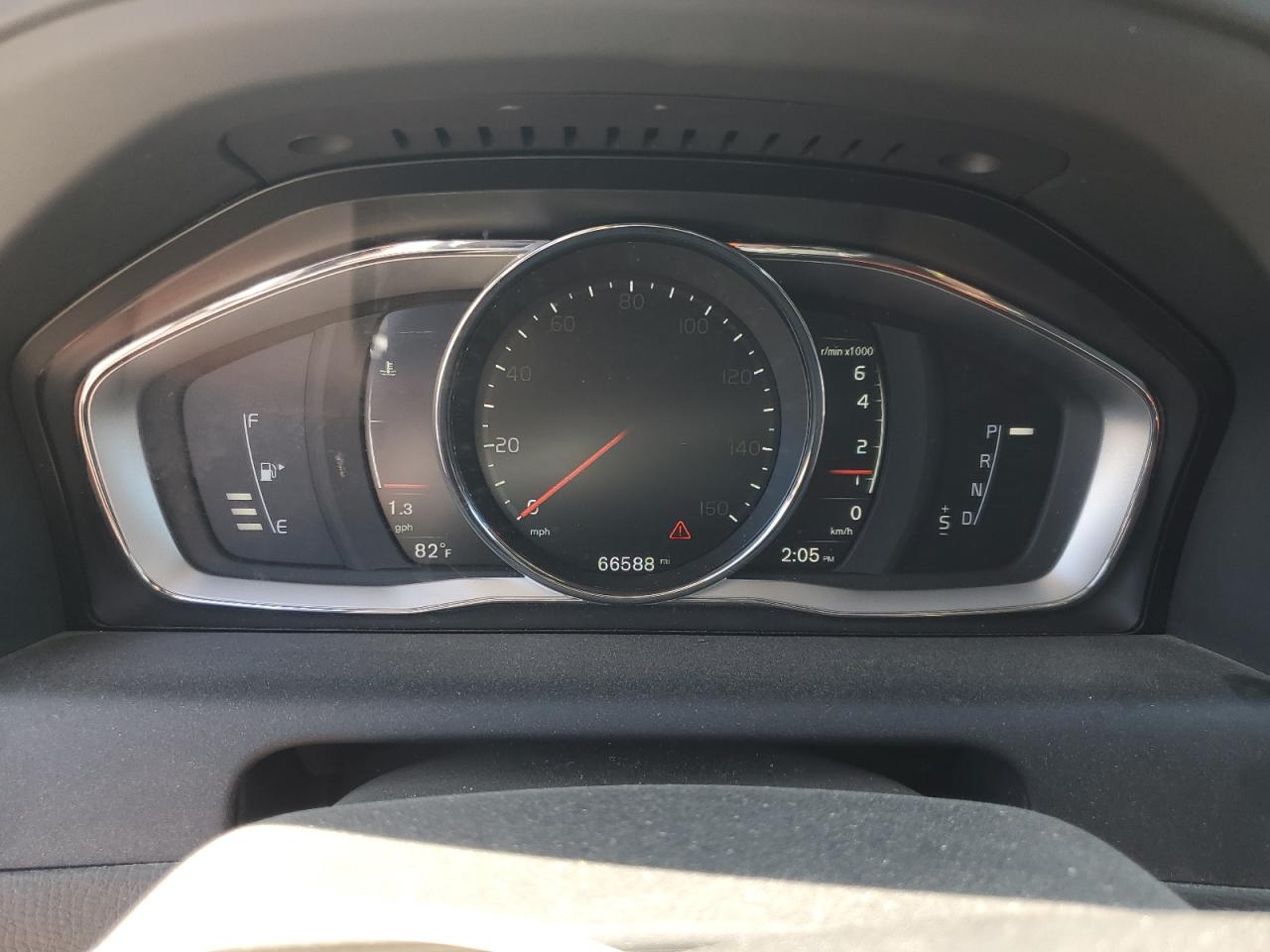 2017 Volvo Xc60 T6 Inscription VIN: YV449MRU4H2097821 Lot: 71150415