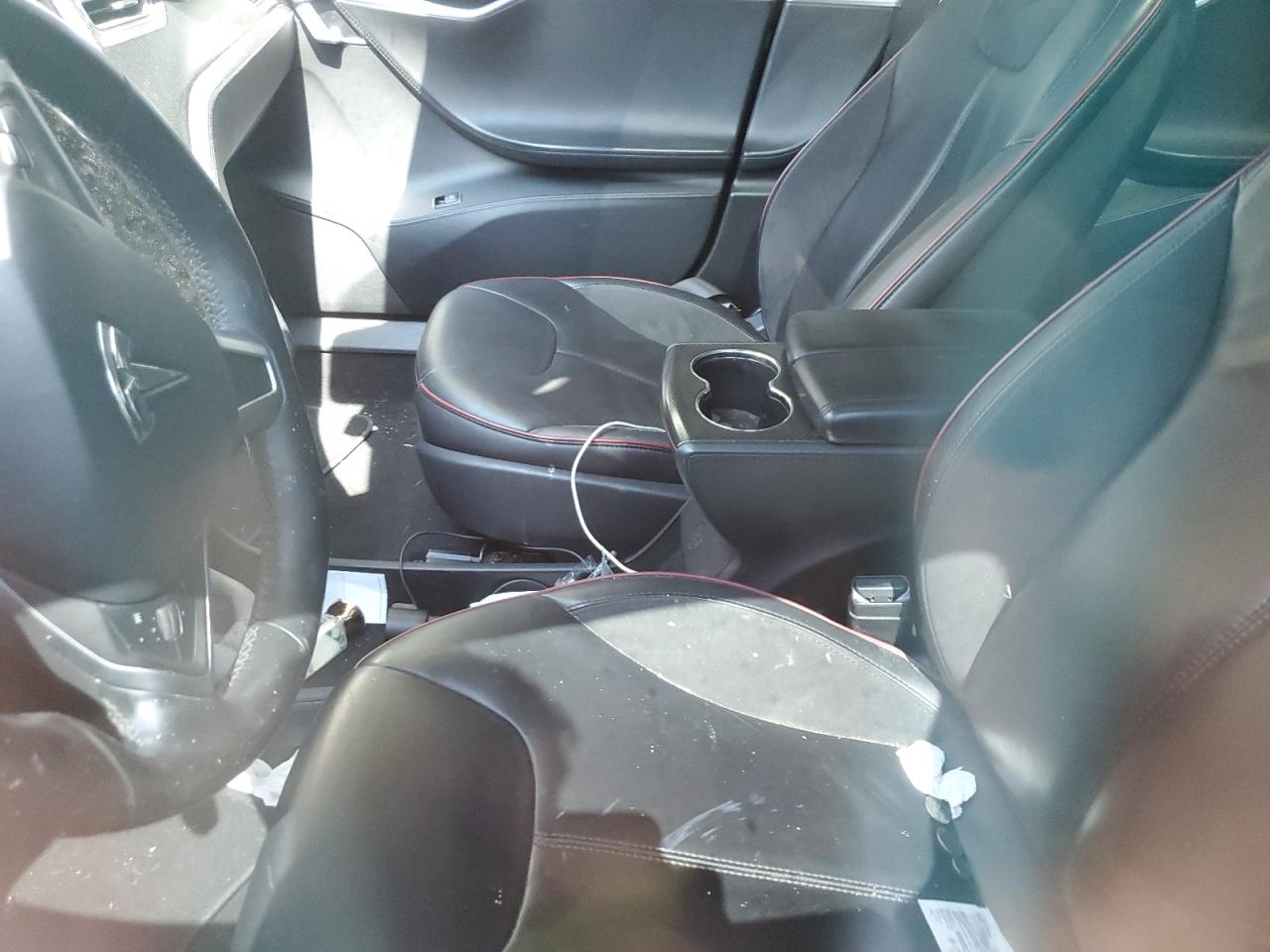 2013 Tesla Model S VIN: 5YJSA1CN3DFP24985 Lot: 81025735