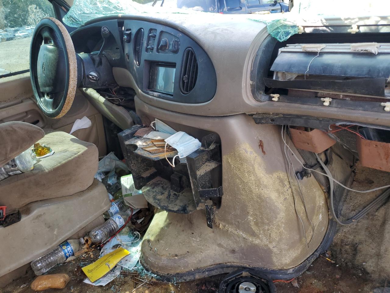 1997 Ford Econoline E150 Van VIN: 1FDEE1465VHB91981 Lot: 82043925