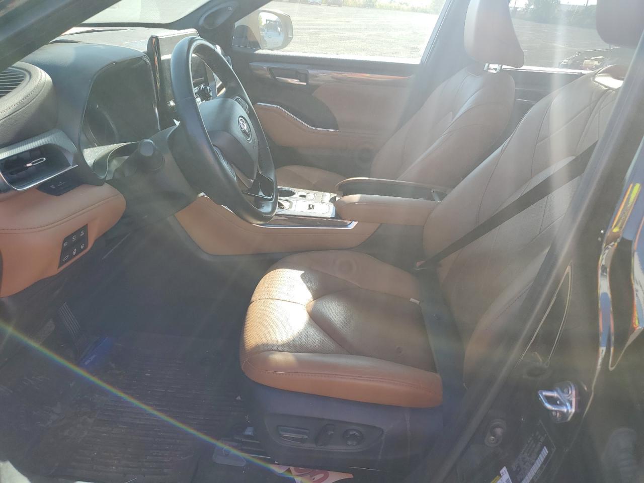 2022 Toyota Highlander Hybrid Platinum VIN: 5TDFARAH0NS013433 Lot: 81015455