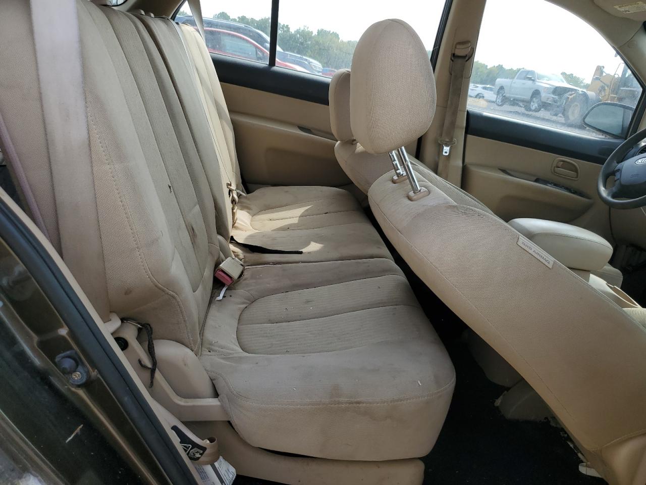 2009 Kia Rondo Base VIN: KNAFG528597261275 Lot: 80764265