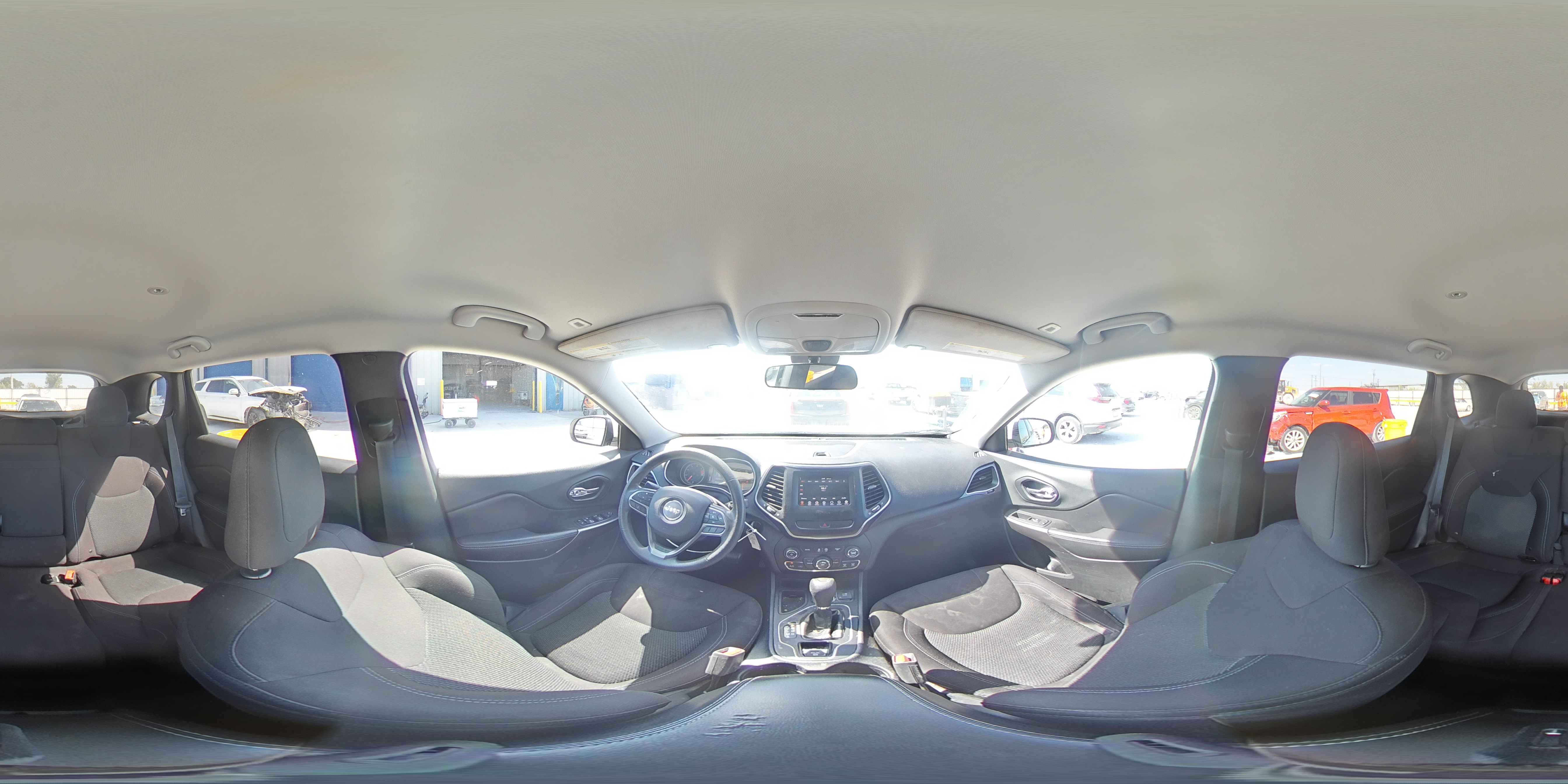 2019 Jeep Cherokee Latitude VIN: 1C4PJLCB5KD297448 Lot: 84200515