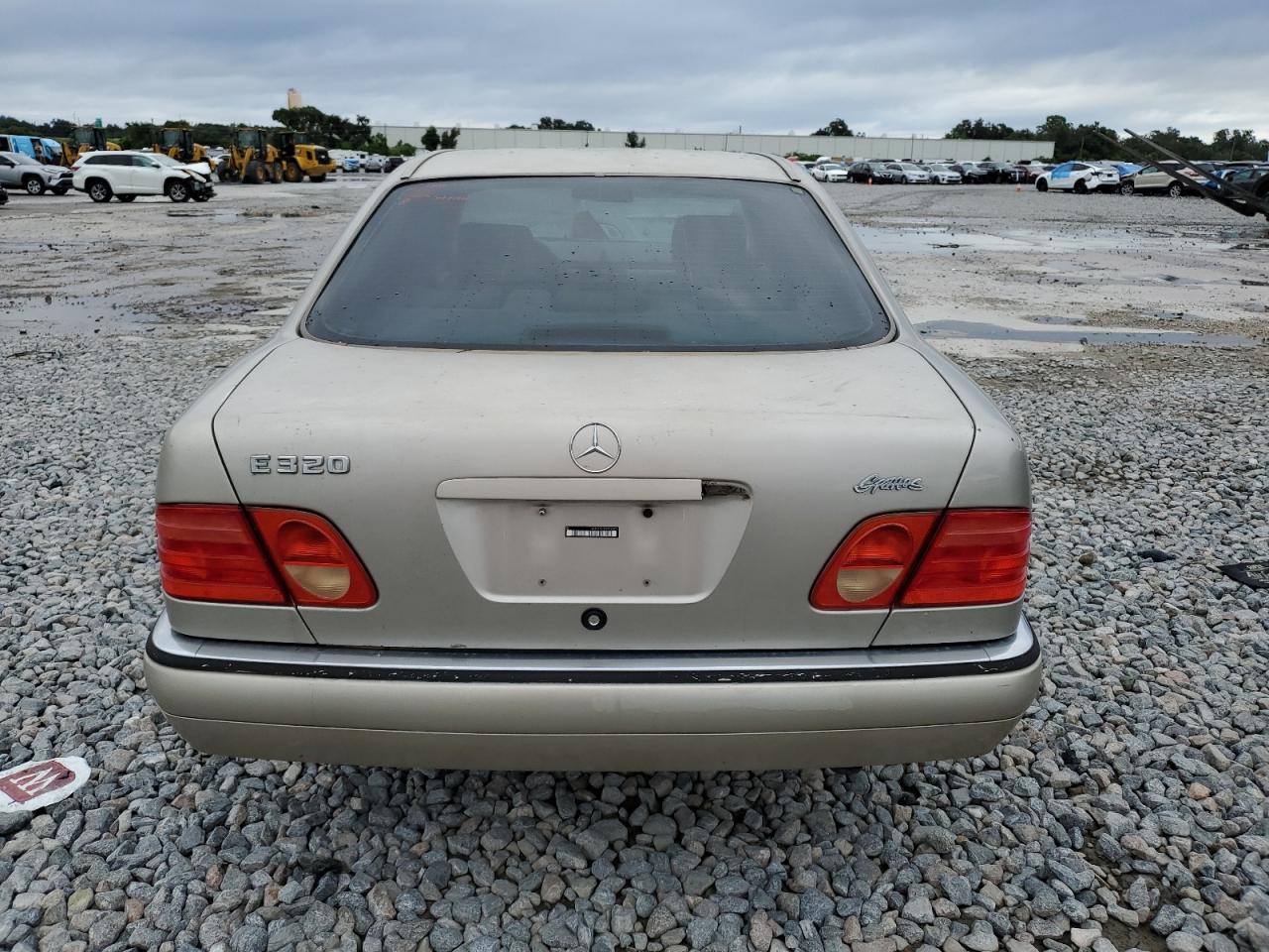 1999 Mercedes-Benz E 320 VIN: WDBJF65H2XA789971 Lot: 82110355