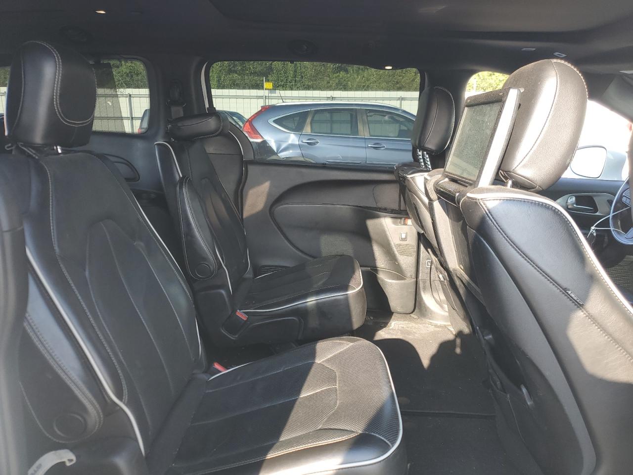 2018 Chrysler Pacifica Limited VIN: 2C4RC1GGXJR193515 Lot: 69035575