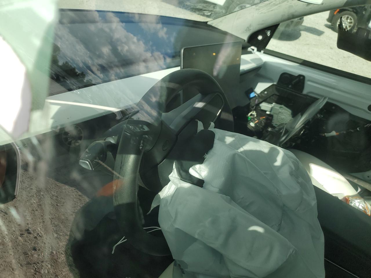 2021 Tesla Model Y VIN: 5YJYGDEE6MF075299 Lot: 71168095