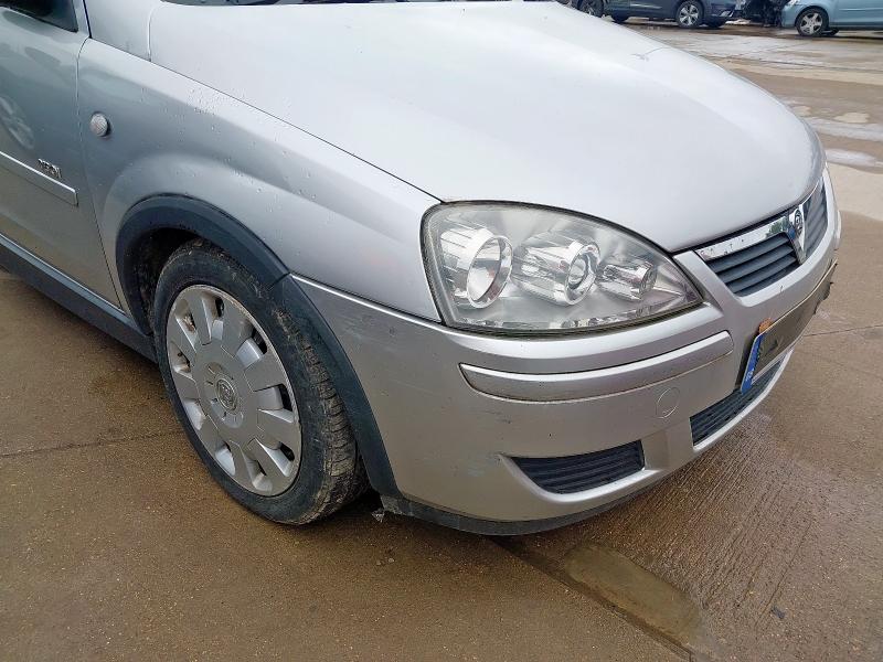 2006 VAUXHALL CORSA DESIGN 16V AUTO 