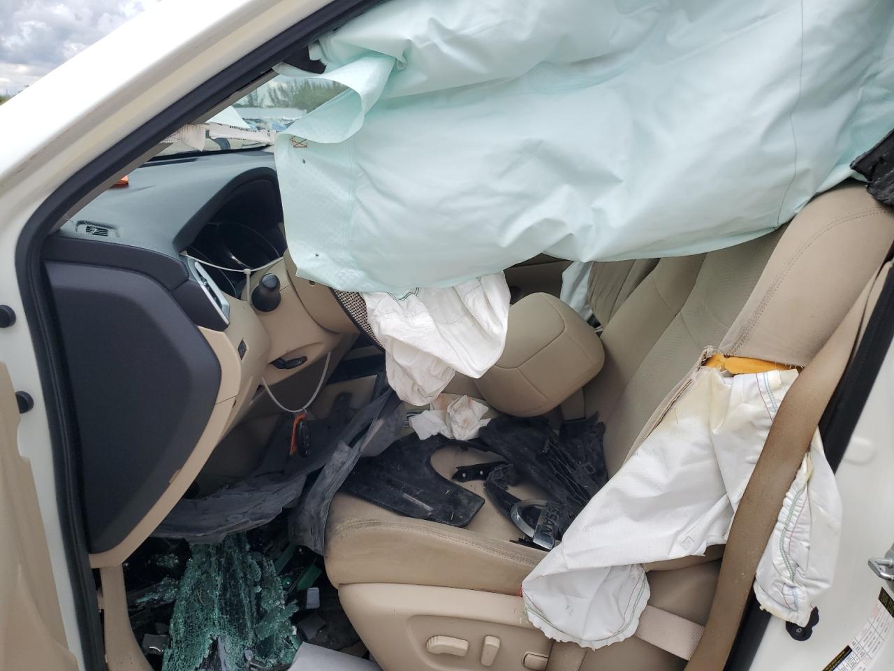 2015 Nissan Rogue S VIN: KNMAT2MT8FP536058 Lot: 81307365