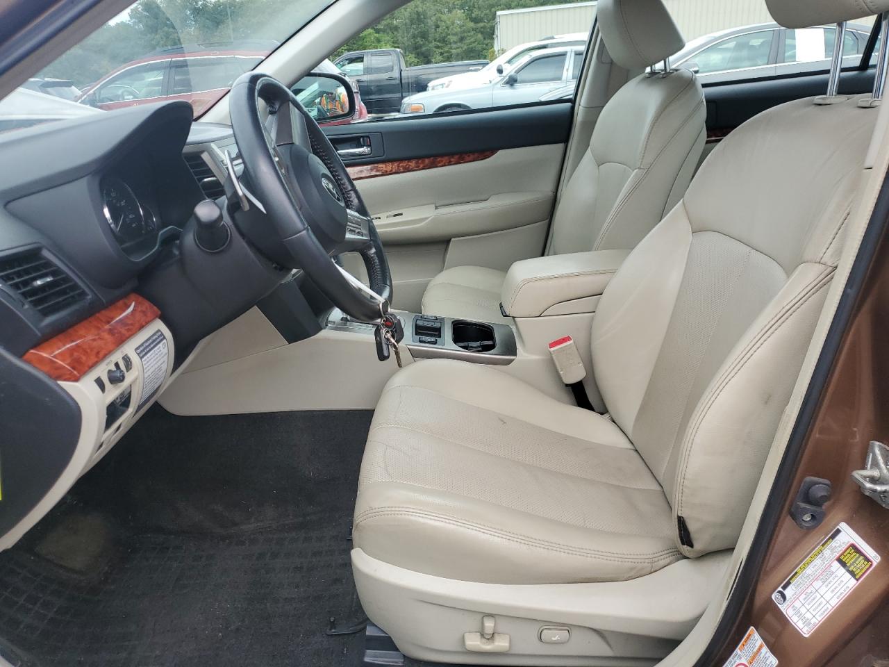 2011 Subaru Legacy 2.5I Limited VIN: 4S3BMBK61B3252755 Lot: 81330785