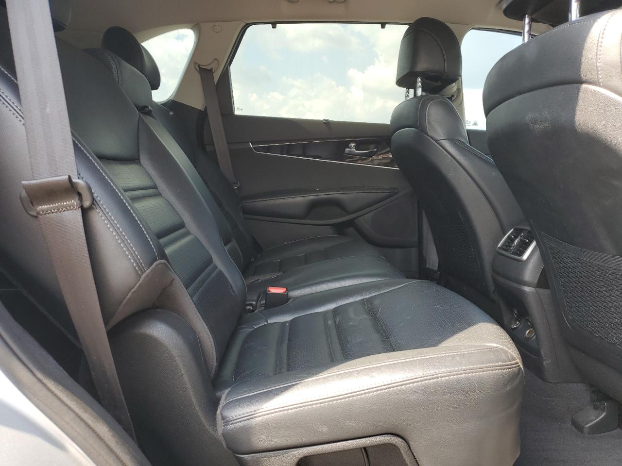 2017 Kia Sorento Ex VIN: 5XYPHDA59HG322974 Lot: 80626725