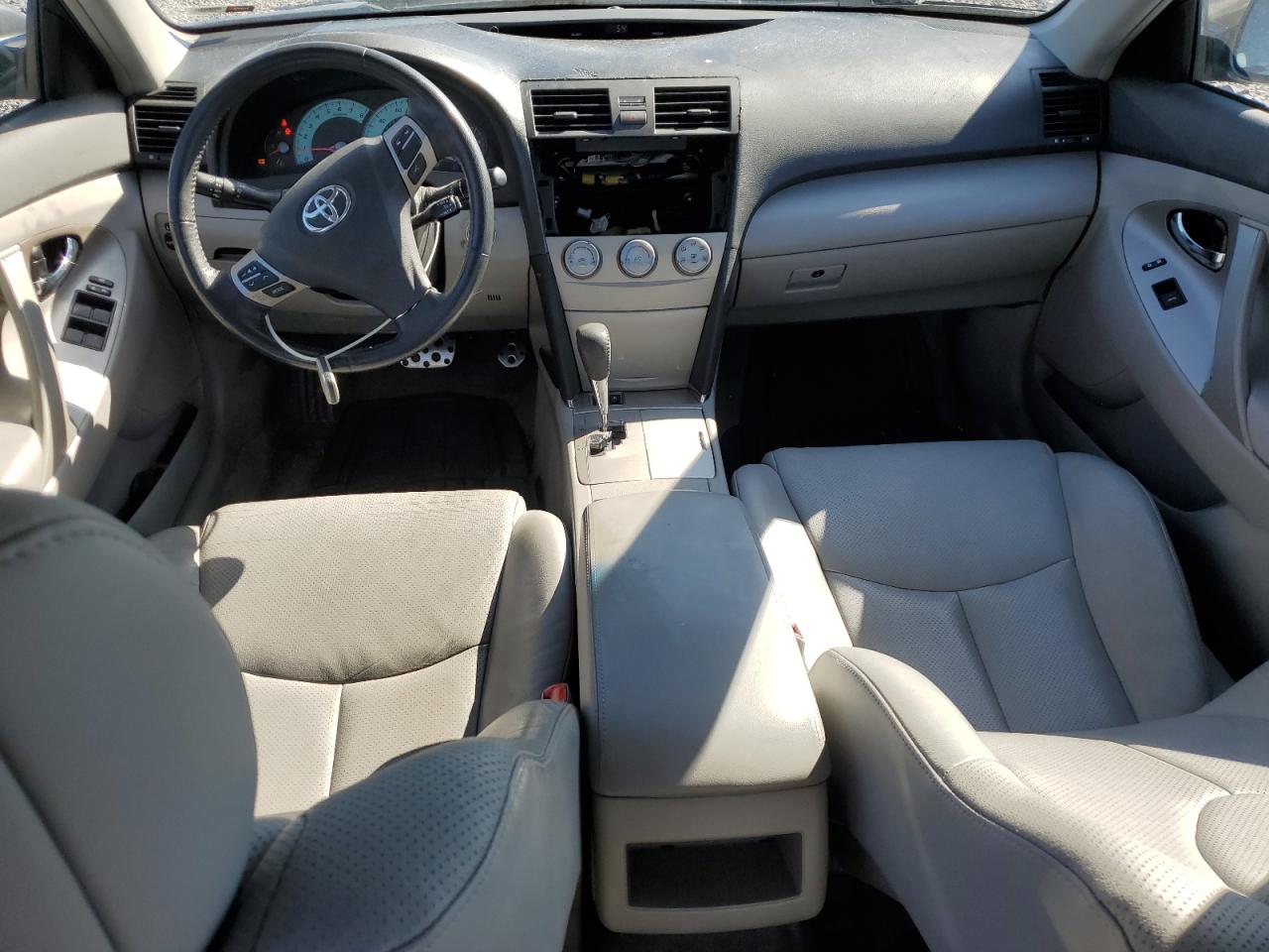 2010 Toyota Camry Base VIN: 4T1BF3EK2AU021716 Lot: 83795095