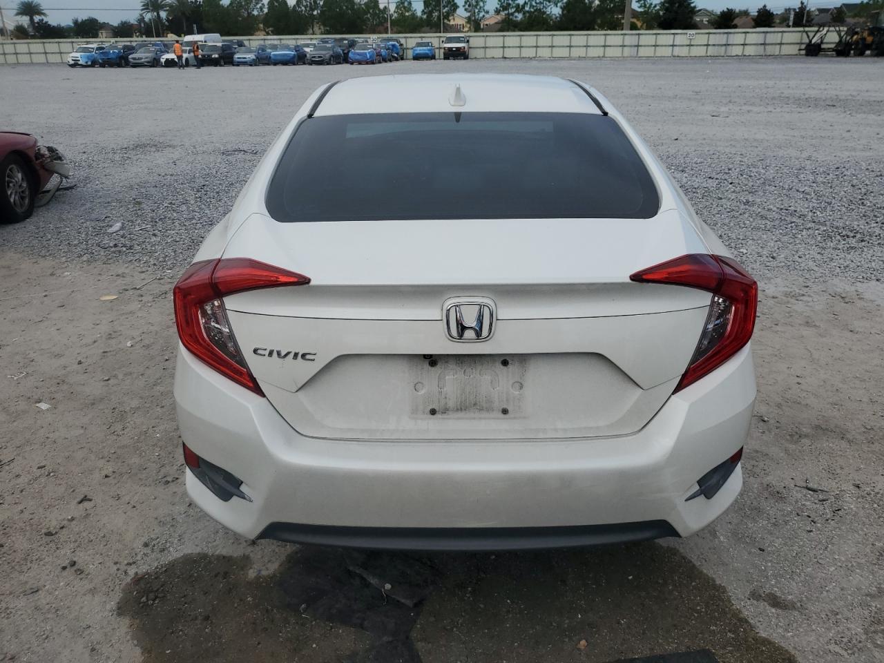 2018 Honda Civic Ex VIN: 19XFC2F77JE001026 Lot: 82081585