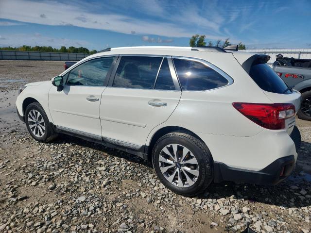  SUBARU OUTBACK 2018 Biały