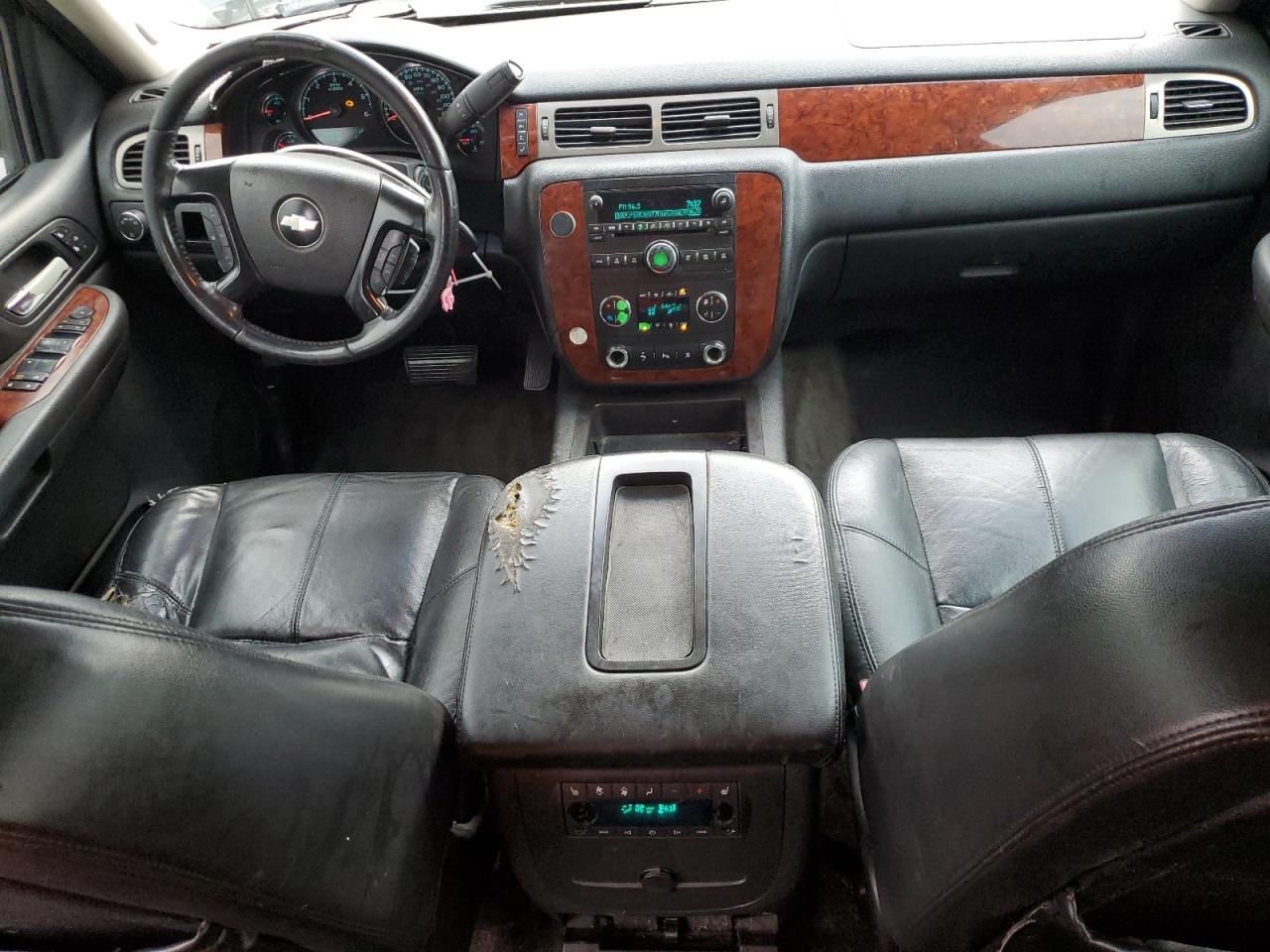 2009 Chevrolet Suburban C1500 Lt VIN: 1GNFC26089R196628 Lot: 80308515