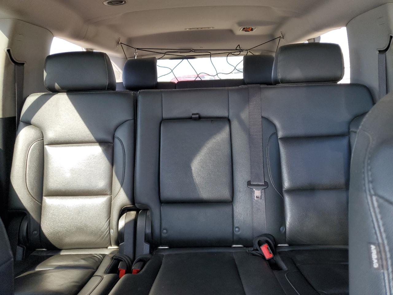 2019 Chevrolet Suburban K1500 Lt VIN: 1GNSKHKC8KR365301 Lot: 82156775