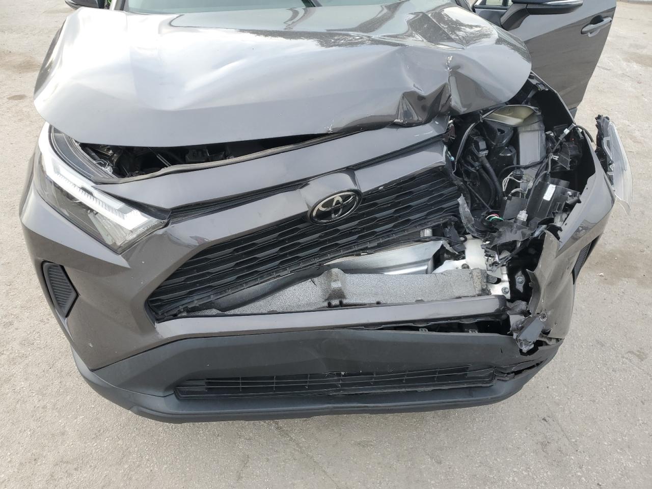 2022 Toyota Rav4 Xle VIN: 2T3W1RFV4NW192072 Lot: 80070425