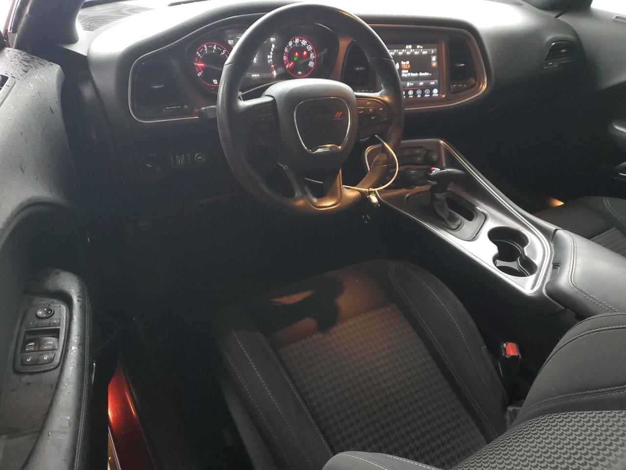 2018 Dodge Challenger Sxt VIN: 2C3CDZAG3JH219439 Lot: 81744525