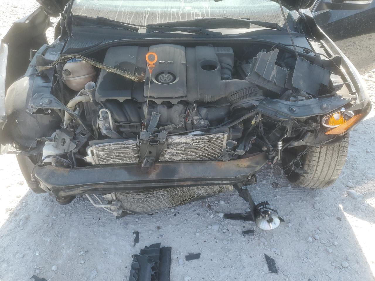 2013 Volkswagen Passat Se VIN: 1VWBP7A36DC070318 Lot: 80442555