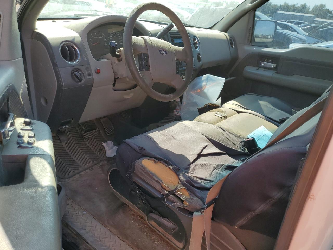2005 Ford F150 VIN: 1FTPX14535NA28715 Lot: 70924085