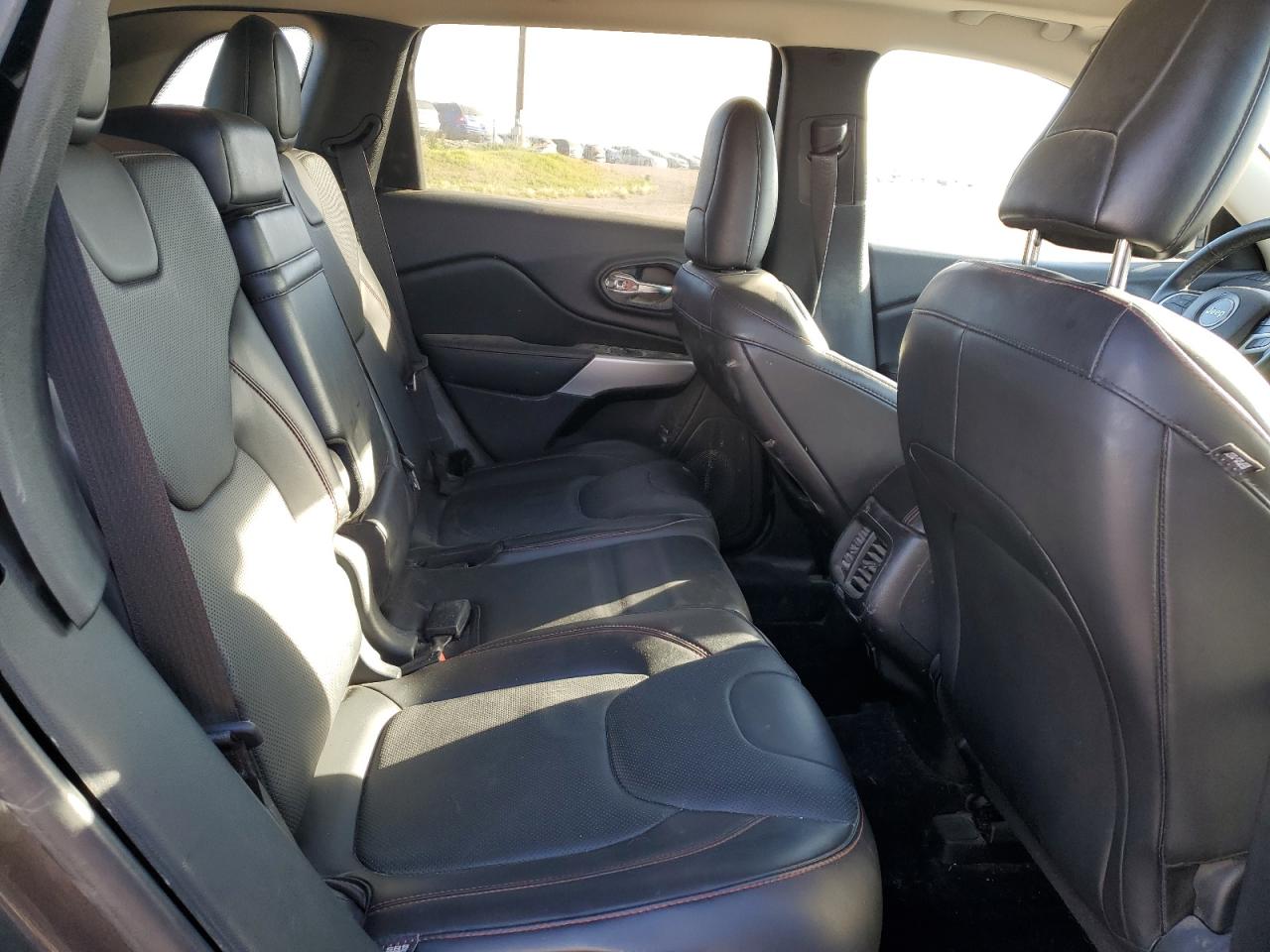 2018 Jeep Cherokee Trailhawk VIN: 1C4PJMBX3JD550994 Lot: 84044255