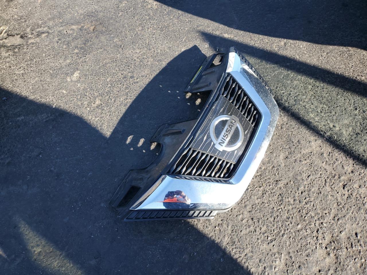 2017 Nissan Rogue S VIN: KNMAT2MV6HP580581 Lot: 80894135