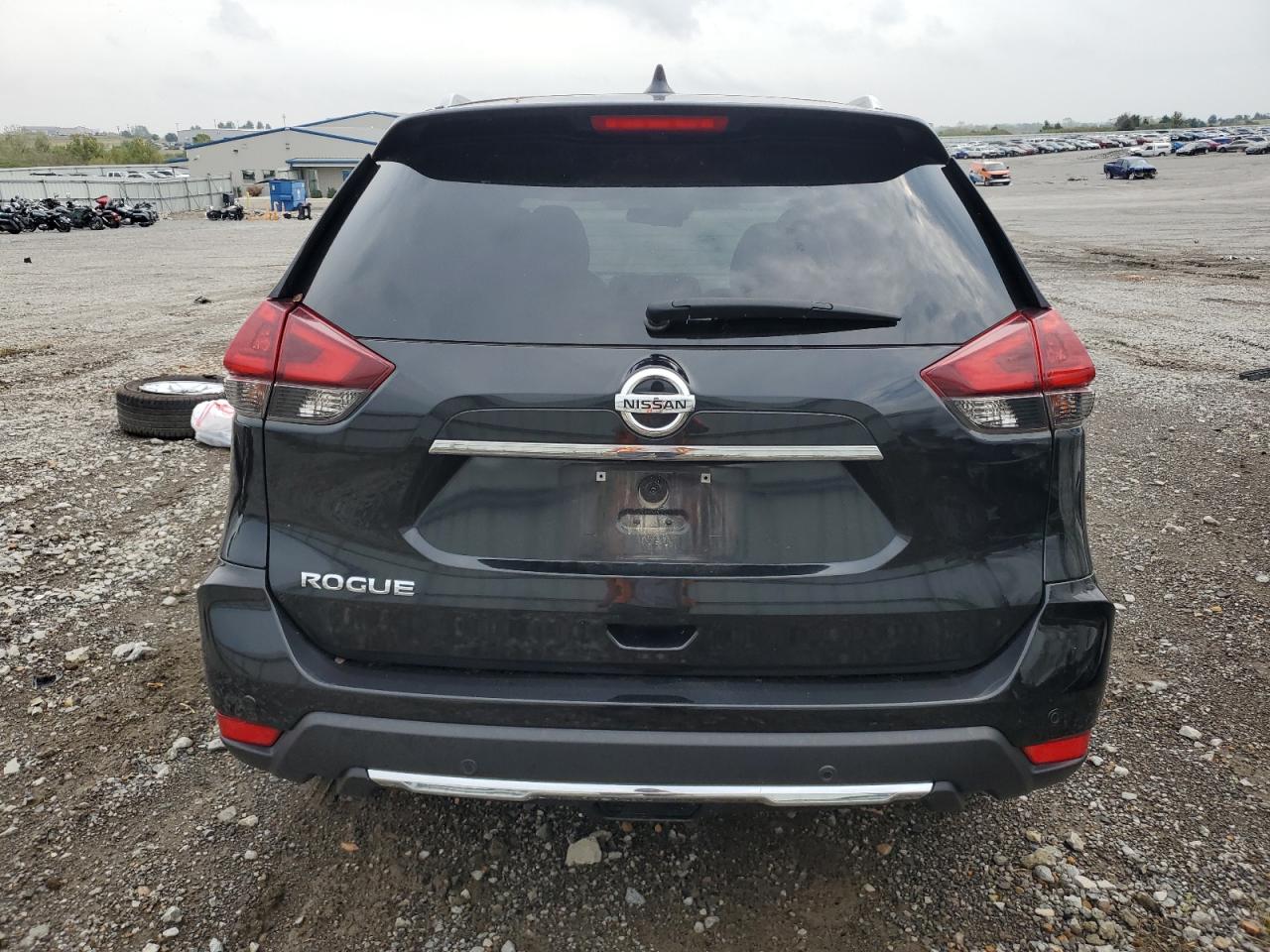 2019 Nissan Rogue S VIN: 5N1AT2MTXKC765211 Lot: 81684655