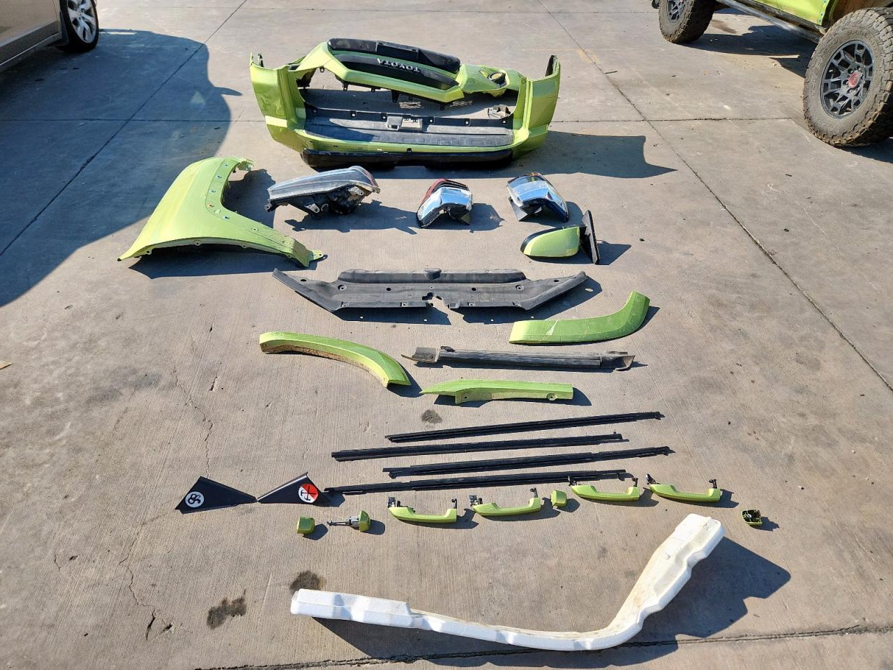 2022 Toyota 4Runner Sr5 Premium VIN: JTELU5JR8N6064301 Lot: 70301245