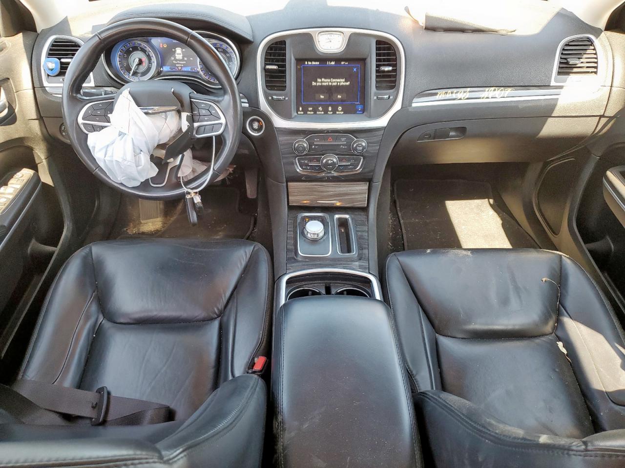 2022 Chrysler 300 Touring L VIN: 2C3CCADG1NH131527 Lot: 84390315