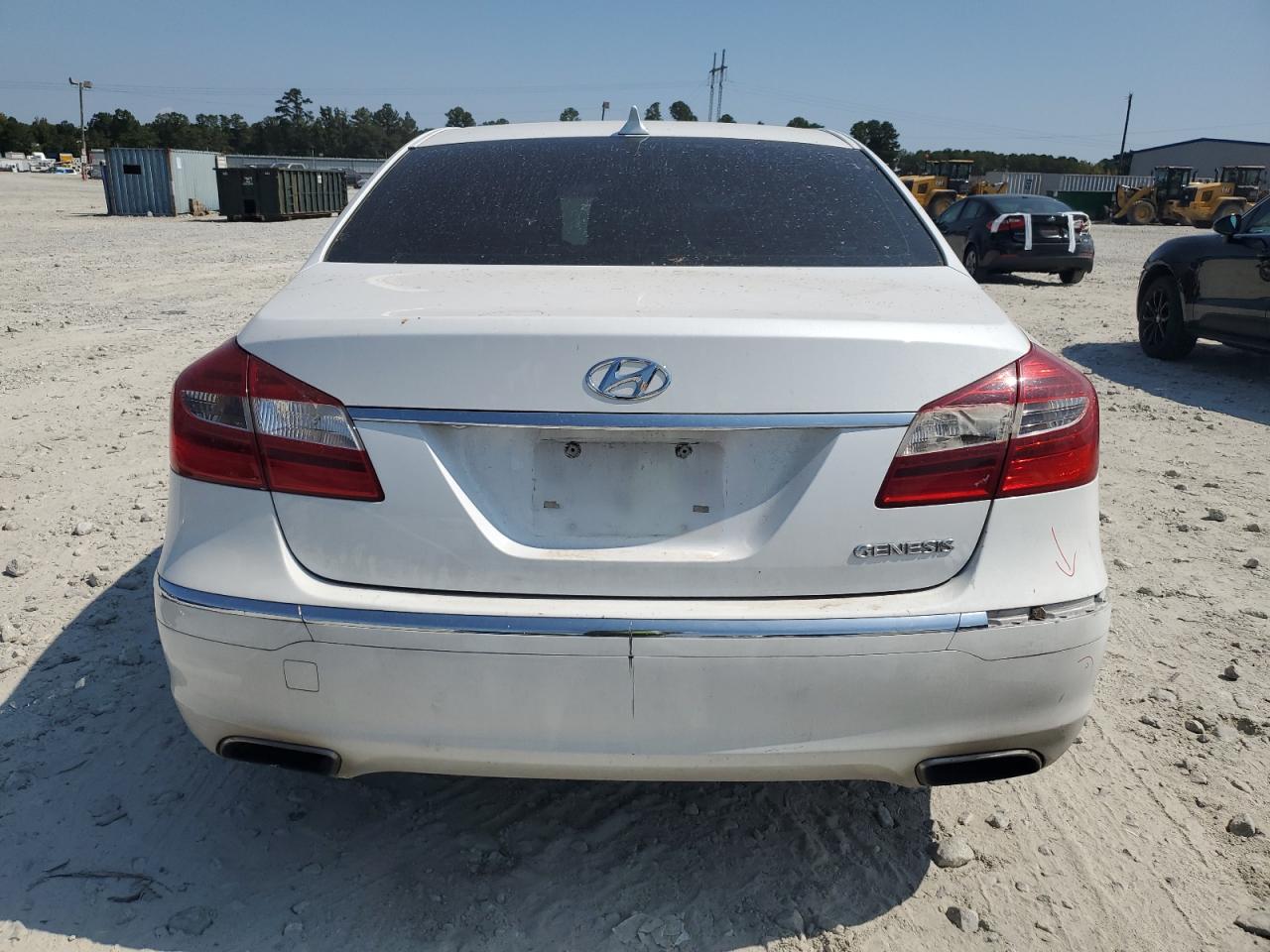 2014 Hyundai Genesis 3.8L VIN: KMHGC4DD0EU259819 Lot: 80172115