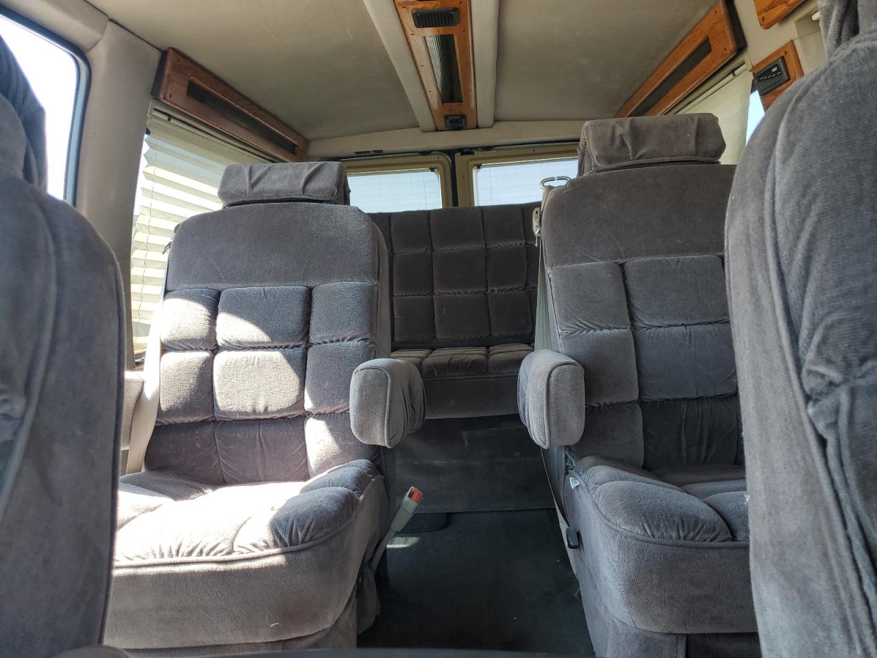 1996 Ford Econoline E150 Van VIN: 1FDEE14H9THA39300 Lot: 80106375