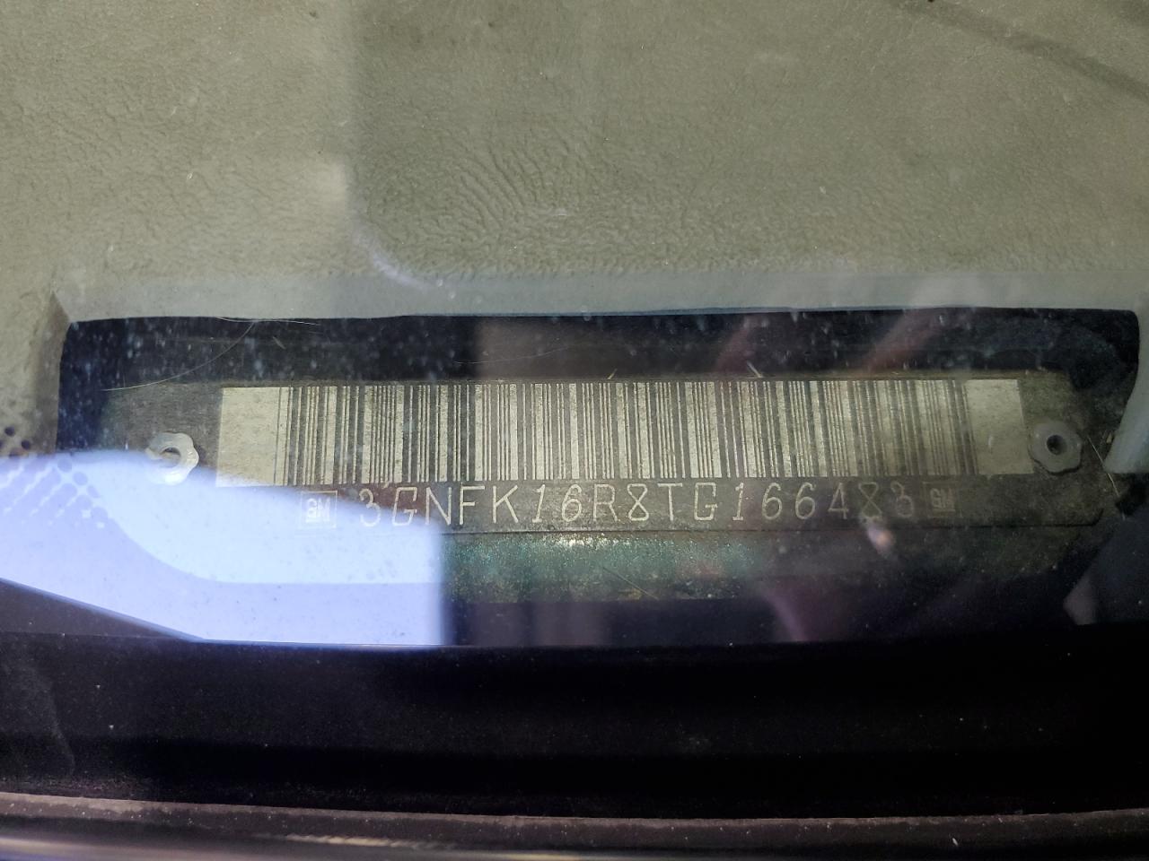 1996 Chevrolet Suburban K1500 VIN: 3GNFK16R8TG166483 Lot: 70837725