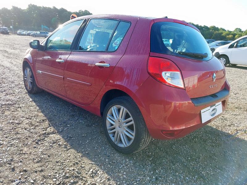 2010 RENAULT CLIO INITIALE TOMTOM VVT 